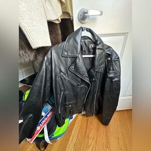 Zara FAUX leather jacket , L size , original, no belt. Defect is on the photo